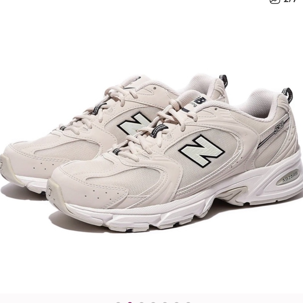 New Balance 530 Cream Sneakers